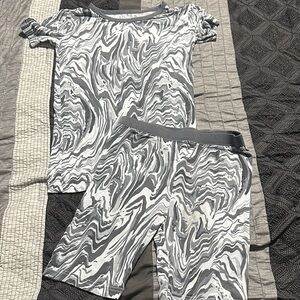 Little sleepies Shorts set size 7/8